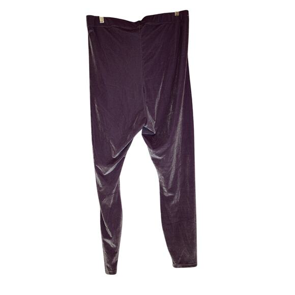 Fabletics light purple velvet leggings size 1X - Picture 5 of 5